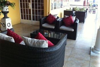 Clifton Hill Manor Hotel Bakhen Bagian luar foto